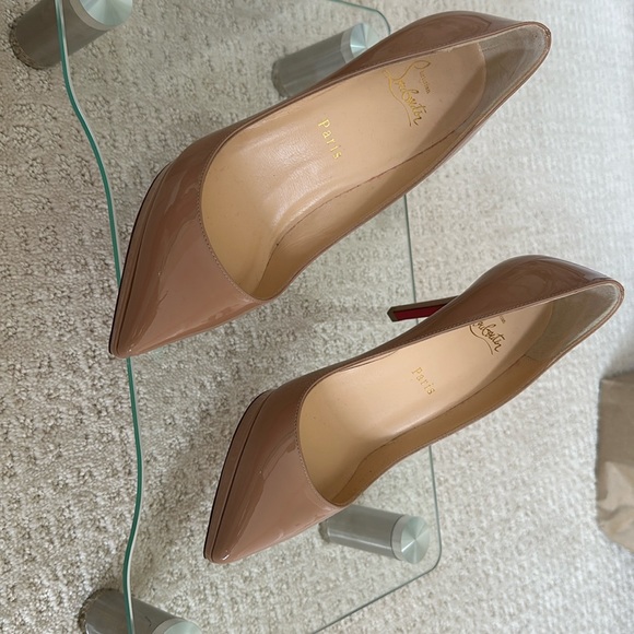 To small - Picture 1 of 8